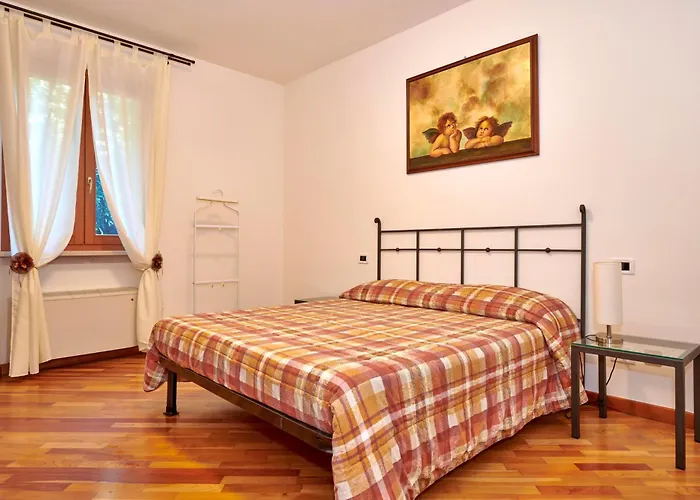 Apartmentsgarda - Baia D'argento Apartment *