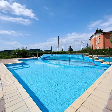Apartmentsgarda - Baia D'argento 科斯特曼诺