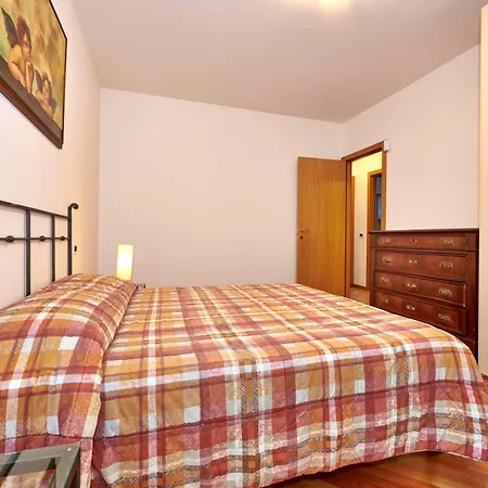 Apartmentsgarda - Baia D'argento קוסטרמנו